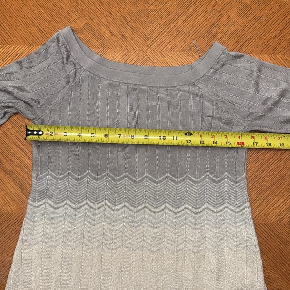 White House Black Market Small Gray Cream Chevron Knit Sweater Boho Preppy - Picture 6 of 9
